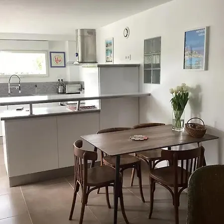 Moderne Avec Terrasse - Proche