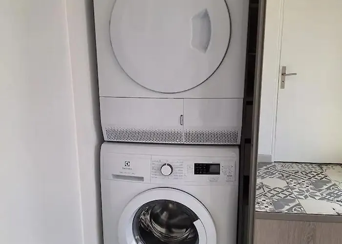 Moderne Avec Terrasse - Proche Appartement